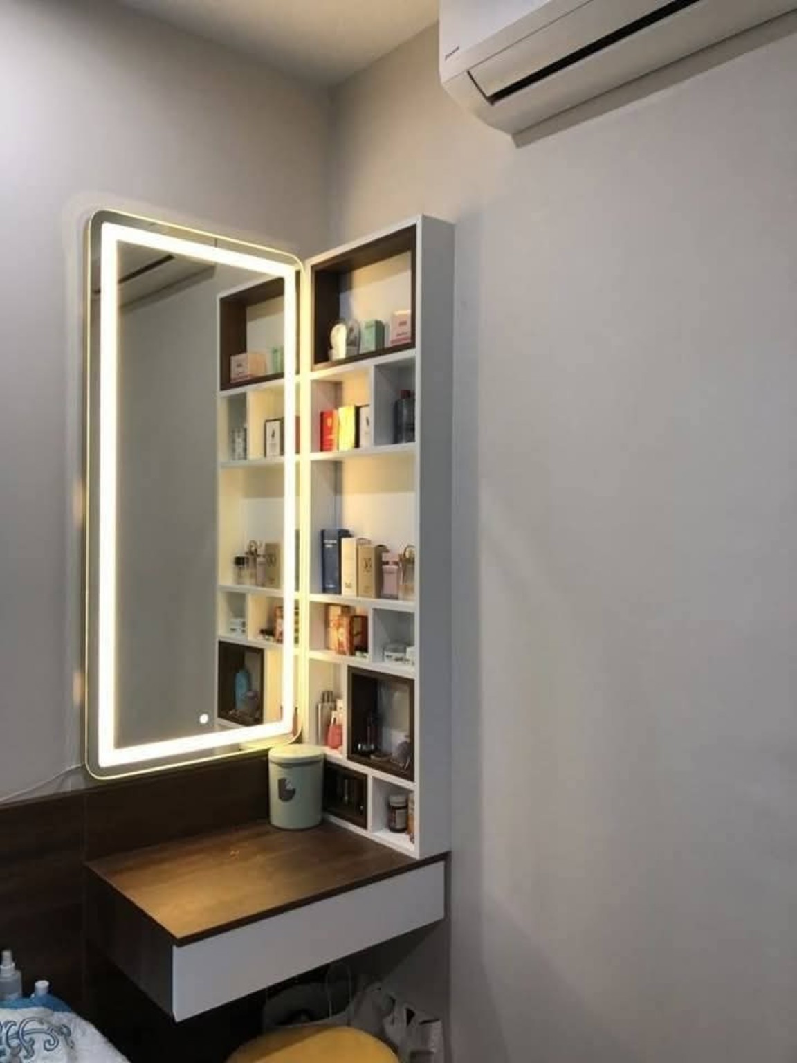 Luxury Dressing & Mirror Designs — design reference 4